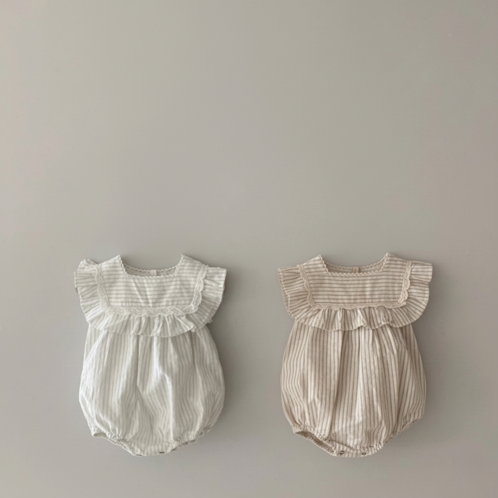 Romper Listrato Vintage com Rendas – Piccoli Tesori